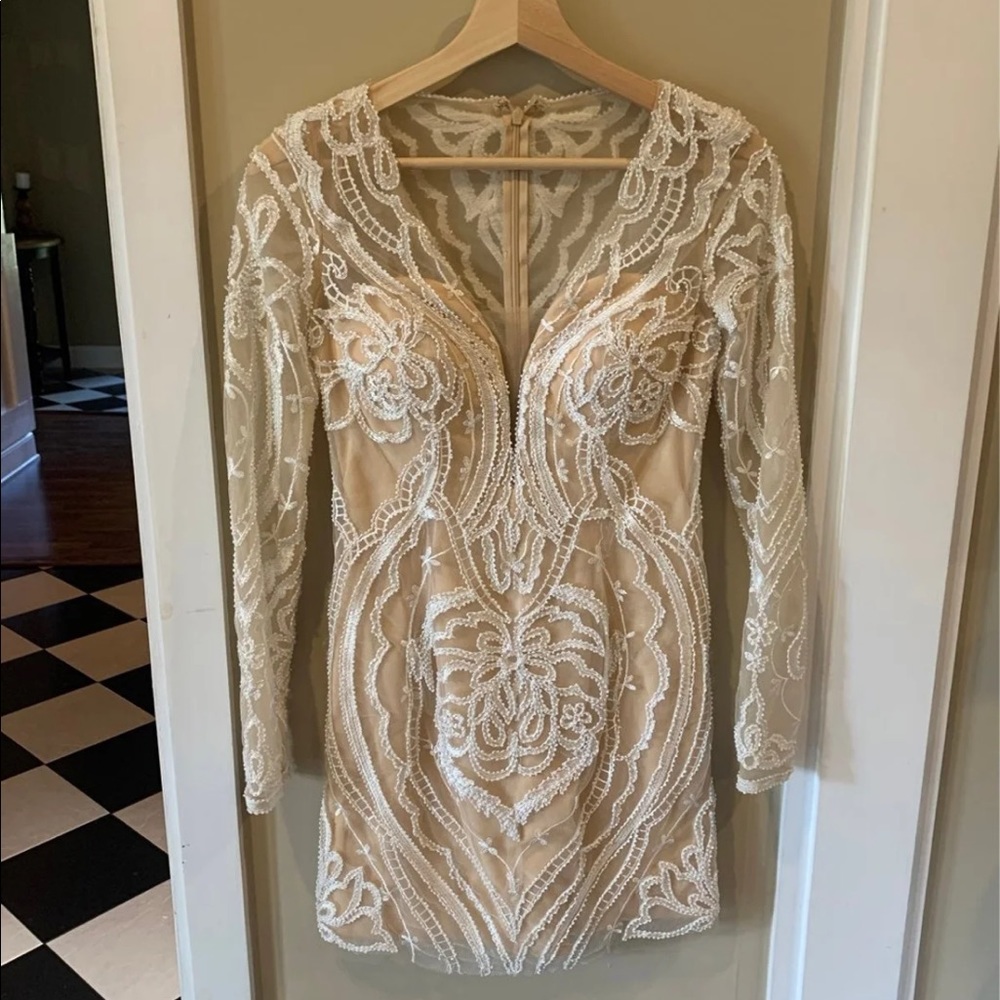 Women’s Dress (Size 0)